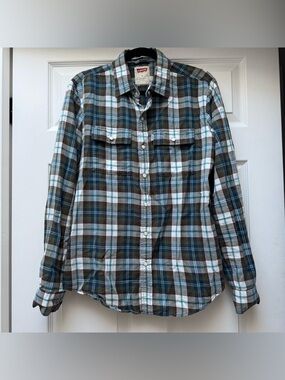Levi's Men's Classic Western Plaid Shirt, size Medium